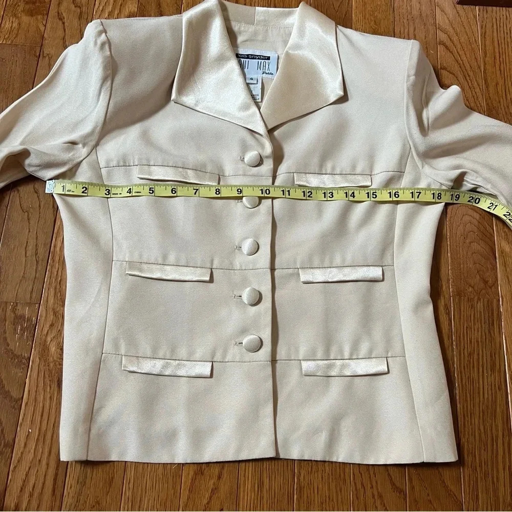 DaniMax Loi Snyder Women Vtg Suits sz 4/P Satin Beige Blazer Pleated Y2K Formal - Picture 17 of 17